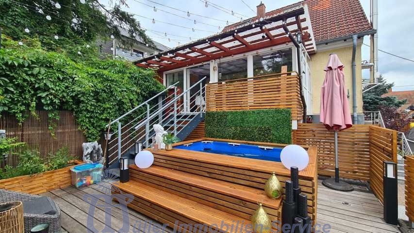 Foto 3_Kinderpool-Treppe zum Wintergarten